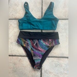 Teal and Black Women's Swim Set